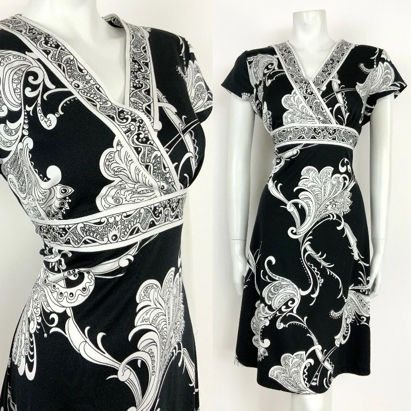 VINTAGE 60s 70s BLACK WHITE FLORAL GRECIAN PAISLEY WRAP DRESS 12 14 Comfortable Ribbed Wrap Dress VINTAGE 60s 70s BLACK WHITE FLORAL GRECIAN PAISLEY WRAP DRESS 12 14 Comfortable Ribbed Wrap Dress