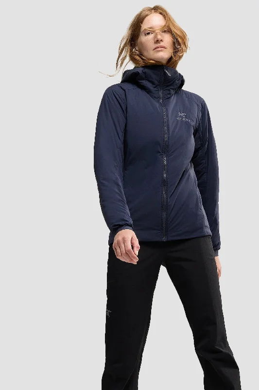 Arc'teryx Women's Atom Hoody in Black Sapphire Hoodie with Monochrome Minimalist Simple Arc'teryx Women's Atom Hoody in Black Sapphire Hoodie with Monochrome Minimalist Simple