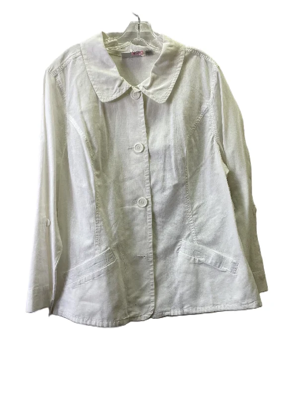 Jacket Shirt By Avenue In White, Size: 3x One-Shoulder Jacket Off-the-Shoulder Jacket Asymmetrical Jacket Jacket Shirt By Avenue In White, Size: 3x One-Shoulder Jacket Off-the-Shoulder Jacket Asymmetrical Jacket